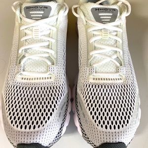 Men’s Like New Under Armour Sneakers